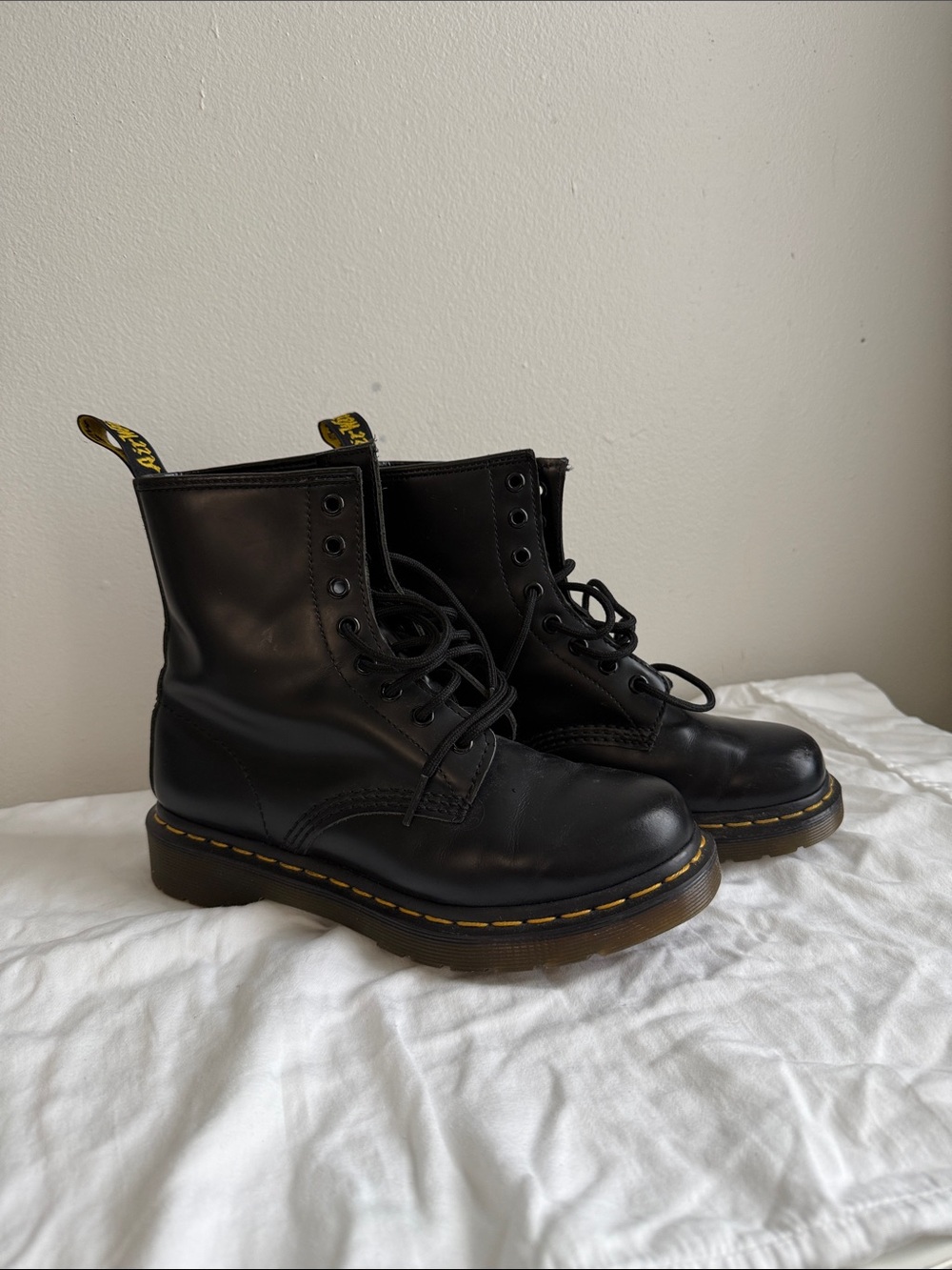 Dr. Martens- 1460- 4UK• 37EU• 5US M• 6US L- Black- Leather- EUC